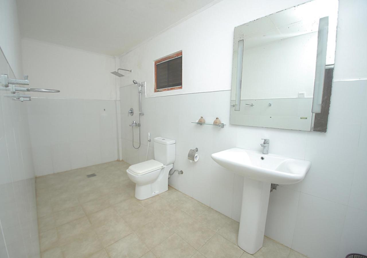 Отель Birdsong Leisure Тиссамахарама